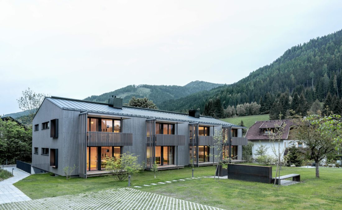 01_das-graue-schaf_ferien-appartements_bad-kleinkirchheim_aussenansicht